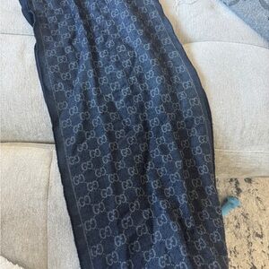 Gucci Navy and Charcoal Logo Scarf